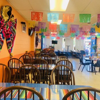 Maria's Mexican Restaurant - Bright cute place .. picking up for work lunch .. I'm excited !! First time here - Mexican Near Me - Carson City, Nevada