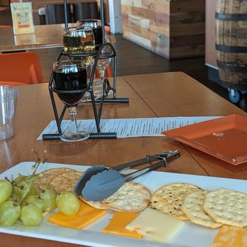 Vintrendi Wines - Beer, Wine & Spirits Near Me - Olympia Fields, Illinois