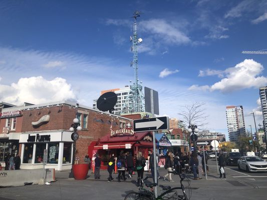 BeaverTails- Queues de Castor (Byward Market) by null