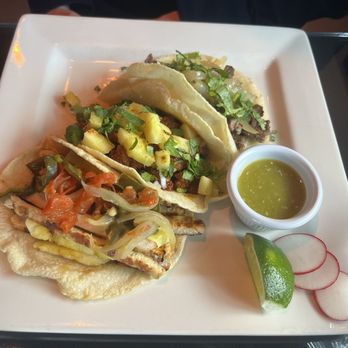 1960 Cocina - Tacos - Mexican Near Me - Eugene, Oregon