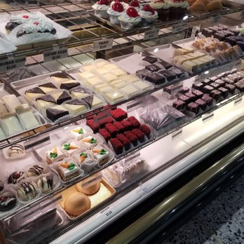 Russo Bakery - Bakeries Near Me - Maspeth, New York