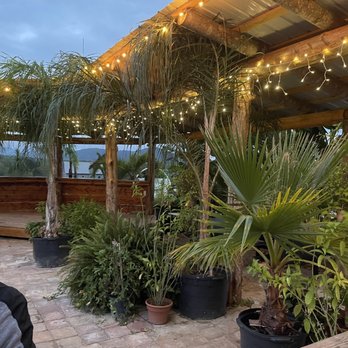 Blue Ridge Mountain Maze - Tiki Bar Atmosphere - Festivals Near Me - Roseland, Virginia