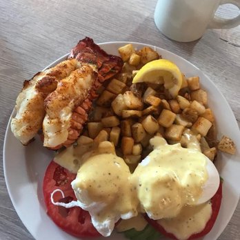 Key Largo Conch House - Lobster Benedict - Seafood Near Me - Key Largo, Florida