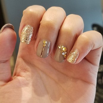 Posh! Nails - Chunky gold and warm grey gel nails with rhinestone designs by Leana - Nail Salons Near Me - Columbus, Ohio Posh! Nails - Chunky gold and warm grey gel nails with rhinestone designs by Leana - Nail Salons Near Me - Columbus, Ohio