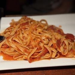 Boscos Restaurant & Brewing Company - Spaghetti marinara