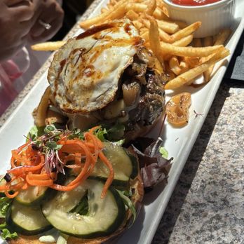 Ruggles Black - Short Rib Burger? - New American Near Me - Houston, Texas Ruggles Black - Short Rib Burger? - New American Near Me - Houston, Texas
