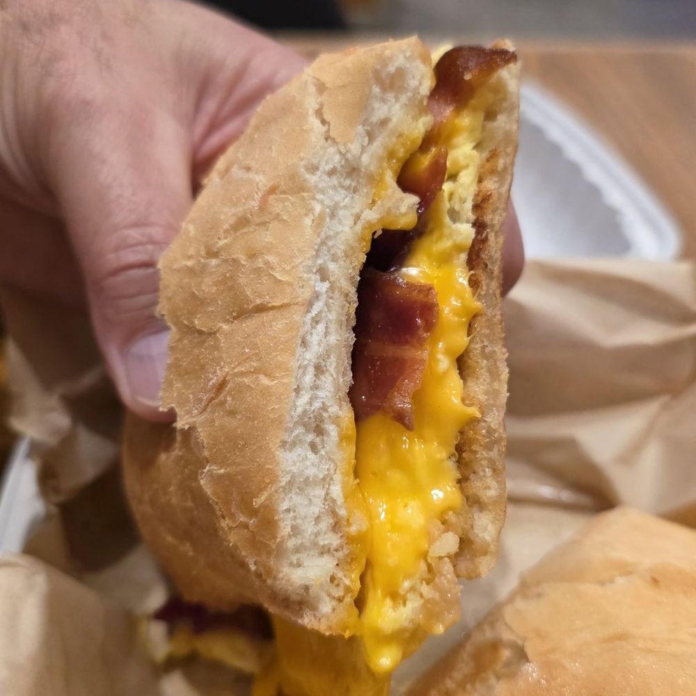 Burgers & Shakes - Breakfast Sandwich - New American Near Me - Jamul, California