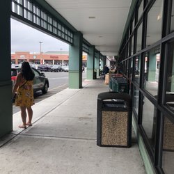 Georgetowne Shopping Center