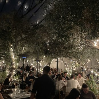 Laurel Hardware - Atmosphere - New American Near Me - West Hollywood, California