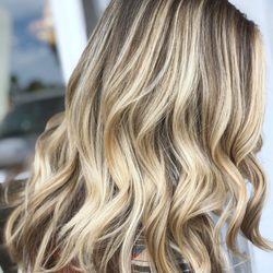 Lisa Von Kurvink - Balayage