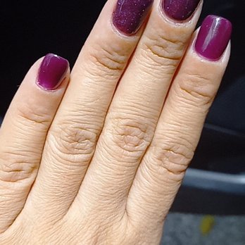 Aura Beauty - Another set of shorter nails by Bo @ Posh nail lounge - Nail Salons Near Me - Weston, Florida