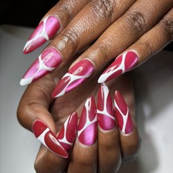 GelX cateyesnails line design