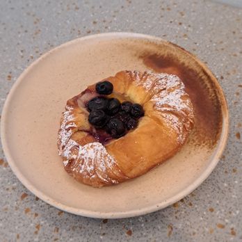 ivy. Coffee Shop - Blueberry Danish - Coffee & Tea Near Me - Toronto, Ontario