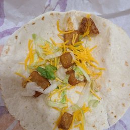 Ordered 10 spicy potato soft tacos tonight and they all look as empty as this one. Very disappointed and unsatisfied