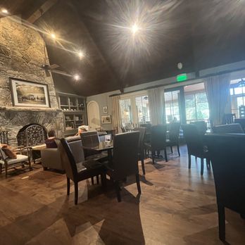Fall Creek Vineyards - Driftwood - Wineries Near Me - Driftwood, Texas Fall Creek Vineyards - Driftwood - Wineries Near Me - Driftwood, Texas