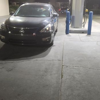 Valero - Car blocking pump - Gas Stations Near Me - Clovis, California Valero - Car blocking pump - Gas Stations Near Me - Clovis, California