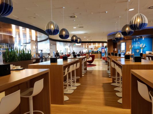 KLM Crown Lounge 25 (Schengen) by null