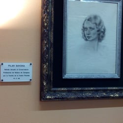 Conservatorio Profesional de Musica - Pilar Bayona, cuyo recuerdo y meritos dan nombre a la sala.