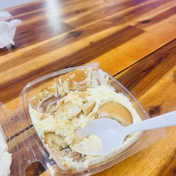 Sweet Valentine Bakery - Banana pudding - Bakeries Near Me - Carson, California Sweet Valentine Bakery - Banana pudding - Bakeries Near Me - Carson, California