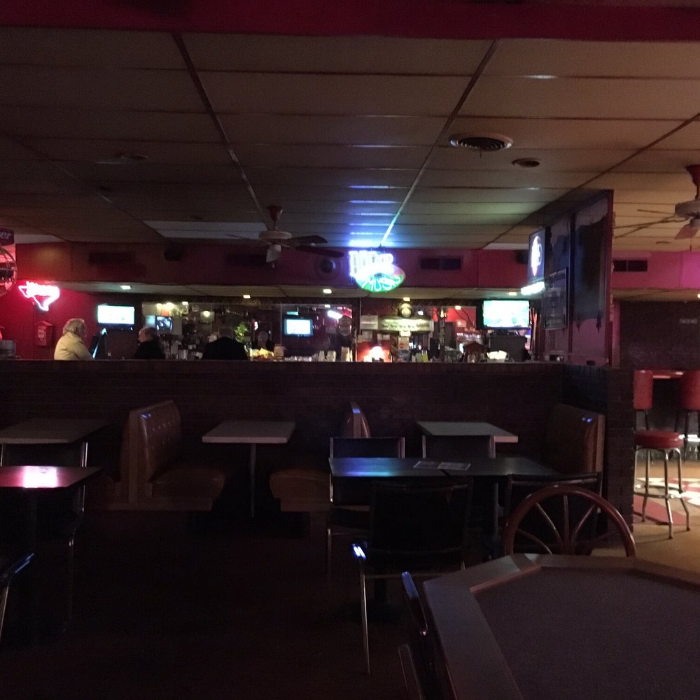 Willie's Lounge - Dive Bars Near Me - Dallas, Texas Willie's Lounge - Dive Bars Near Me - Dallas, Texas