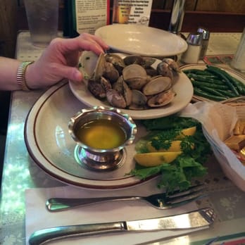 DeNicola's Restaurant - Italian Near Me - Portland, Oregon