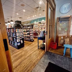 Kittie's Cakes - Book store next door!