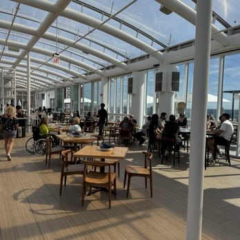Offshore Rooftop - Nice view - New American Near Me - Chicago, Illinois