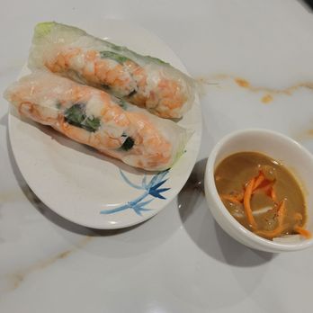 Pho Con Bo - Spring rolls - Vietnamese Near Me - Houston, Texas