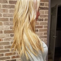 After picture tape in extensions! Beautimous!