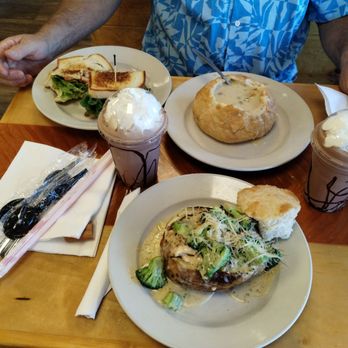 Eddie's Grill - Salad Near Me - Yuma, Arizona