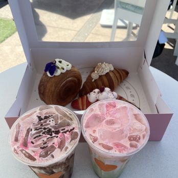 Kini Koffee - Featuring some baked goods from Paris en rose - Coffee & Tea Near Me - Del Mar, California