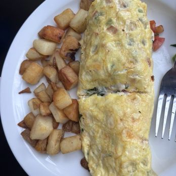 Embassy Suites by Hilton Phoenix Biltmore - Included breakfast - made to order - Hotels Near Me - Phoenix, Arizona Embassy Suites by Hilton Phoenix Biltmore - Included breakfast - made to order - Hotels Near Me - Phoenix, Arizona