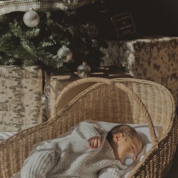 Haley Simone Photography - First Christmas with our newborn - Event Photography Near Me Haley Simone Photography - First Christmas with our newborn - Event Photography Near Me