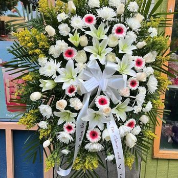 Alice's Floral Designs - Funeral Spray for Chinese Vietnamese Funeral - Florists Near Me - Seattle, Washington Alice's Floral Designs - Funeral Spray for Chinese Vietnamese Funeral - Florists Near Me - Seattle, Washington