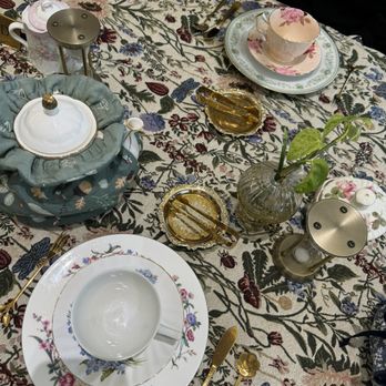 Paisley’s Tea Room - Tea Set Up - Tea Rooms Near Me - Issaquah, Washington Paisley’s Tea Room - Tea Set Up - Tea Rooms Near Me - Issaquah, Washington
