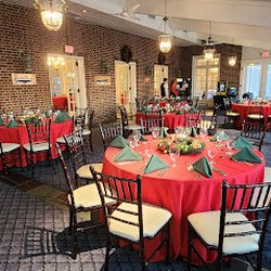 Manhasset Bay Yacht Club - Enjoy a refined culinary adventure at our club. Relish in exquisite dishes crafted from the finest ingredients, accompanied b...