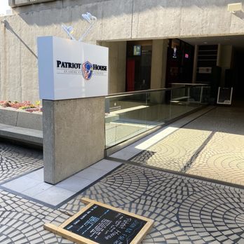 Patriot House - That Strong SF wind - Gastropubs Near Me - San Francisco, California