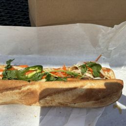 Banh mi pork