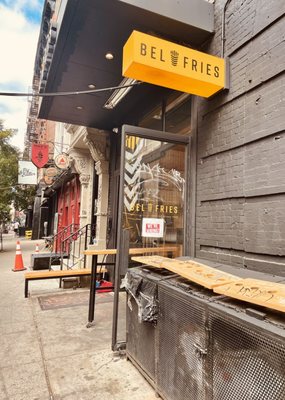 Bel-Fries by null
