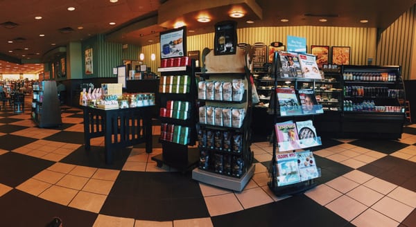 Barnes & Noble by null