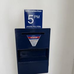 US Post Office - Last collection is 5pm Mon-Fri