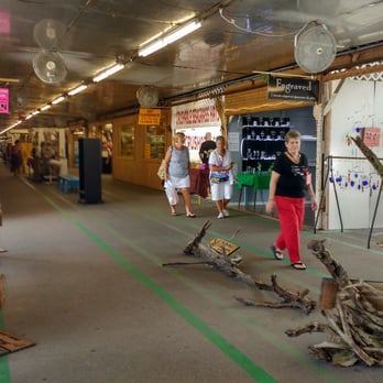 Fleamasters Fleamarket - @ G48, we were next to Daniel at Green 44. He sets up shop here every season! Daniel has been crafting wooden signs for 30 years - Flea Markets Near Me - Fort Myers, Florida