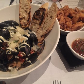 Tom Ham's Lighthouse - Perfect calamari and mussels - Breakfast & Brunch Near Me - San Diego, California