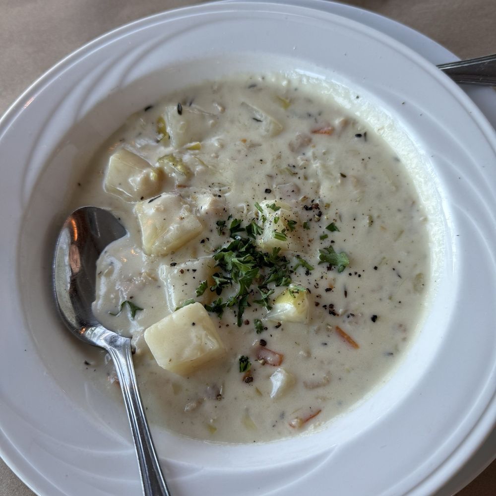 Cowfish - Clam chowder - New American Near Me - Hampton Bays, New York Cowfish - Clam chowder - New American Near Me - Hampton Bays, New York