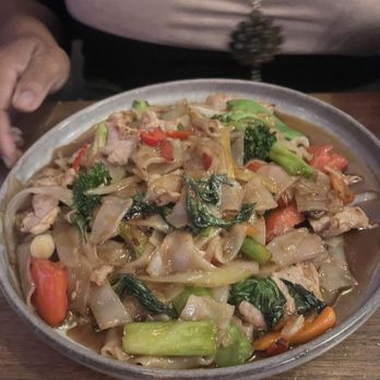 Baan Thai Bistro - Drunken noodles - Thai Near Me - Indianapolis, Indiana
