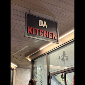 Da Kitchen Maui - It's in a strip mall like everything else on the island! - Hawaiian Near Me - Kihei, Hawaii Da Kitchen Maui - It's in a strip mall like everything else on the island! - Hawaiian Near Me - Kihei, Hawaii
