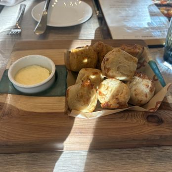 Fearing's Restaurant - Jalapeno corn bread and cheese bread - New American Near Me - Dallas, Texas