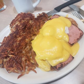 Nat's West Cafe - Eggs Benedict and well done hashbrowns. - Breakfast & Brunch Near Me - Canoga Park, California
