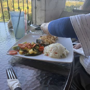 19 Restaurant & Lounge - American Near Me - Laguna Woods, California 19 Restaurant & Lounge - American Near Me - Laguna Woods, California