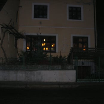 Hengl-Haselbrunner - Heuriger Near Me - Vienna, 9 Hengl-Haselbrunner - Heuriger Near Me - Vienna, 9